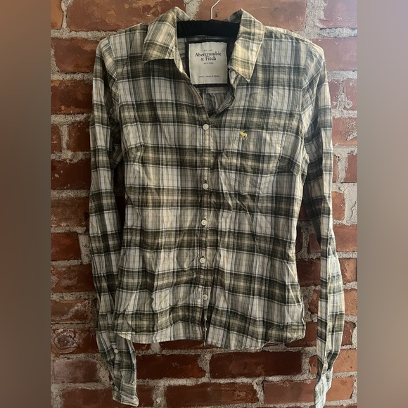 Abercrombie and Fitch plaid button down - Picture 1 of 3